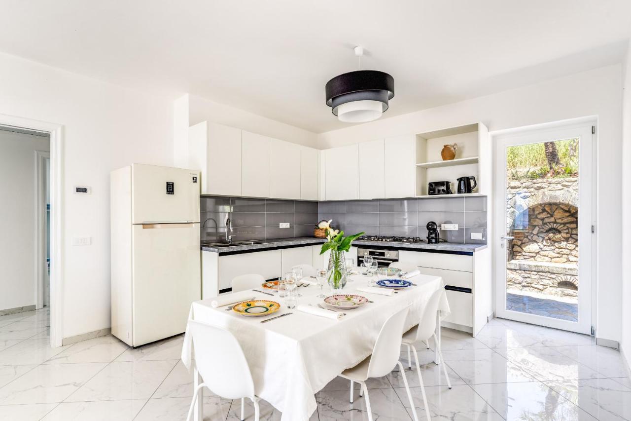Villa Rusinella Minimalist Retreat With Sea Views Massa Lubrense Exterior photo