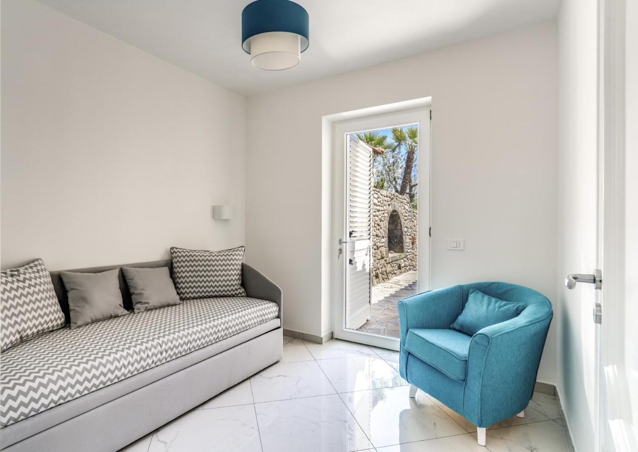 Villa Rusinella Minimalist Retreat With Sea Views Massa Lubrense Exterior photo